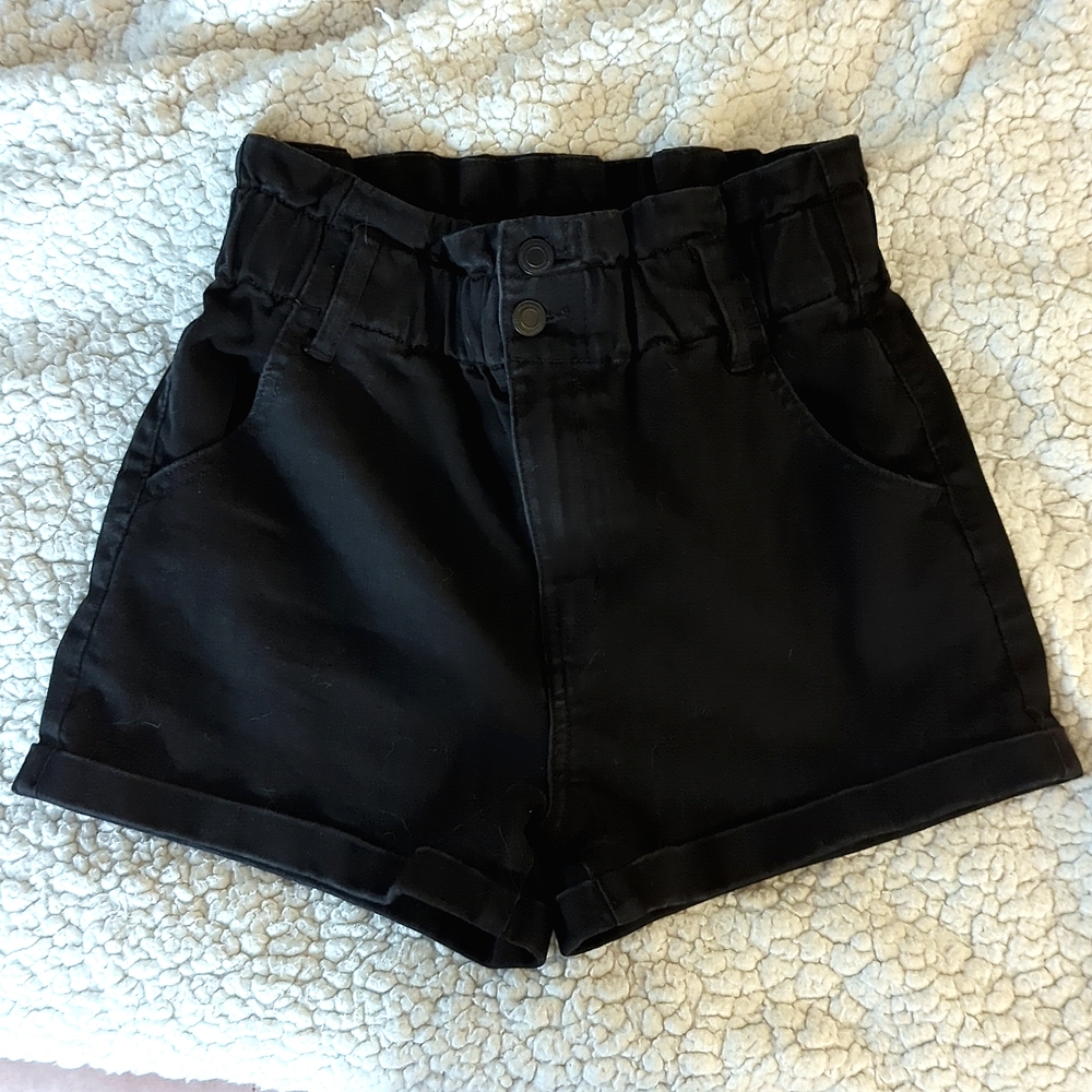 Highrise Paperbag Relaxed Mom Short | Black